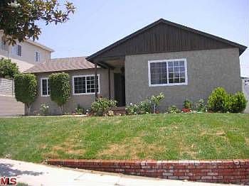 1st image of 842 Cambridge Dr