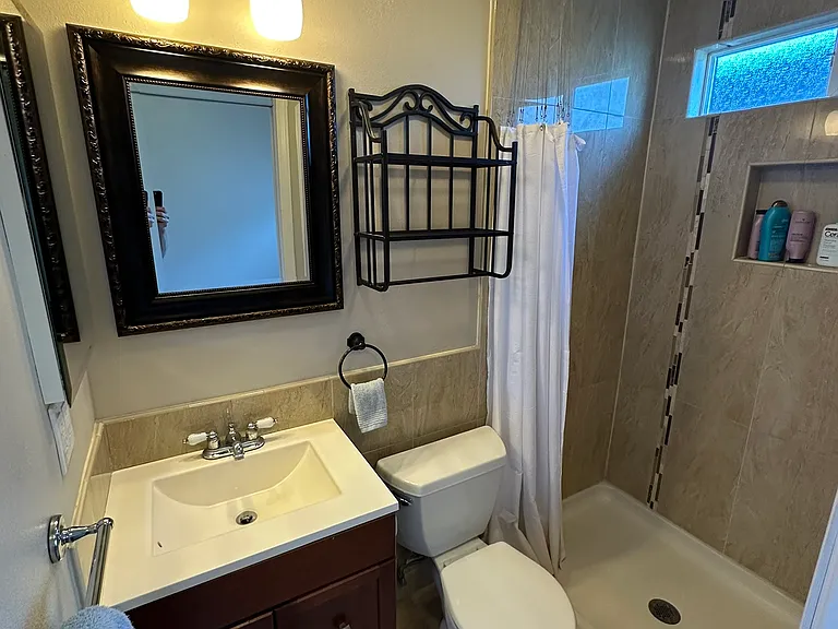 Bedroom #1, Bathroom