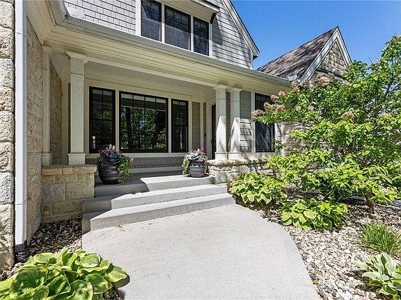 4th image of 5710 Reinhardt Dr