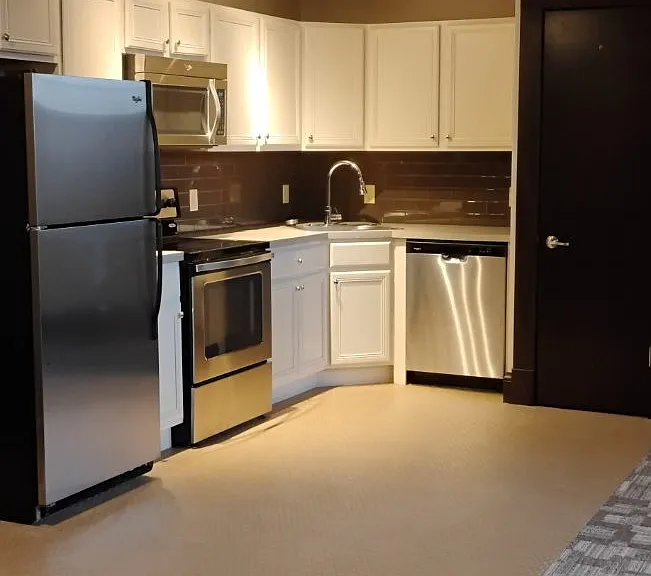 1628 Patterson Loop — Photo 1
