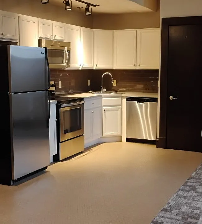 1628 Patterson Loop