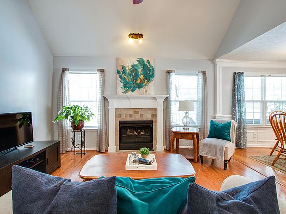 5th image of 2647 English Hill Dr