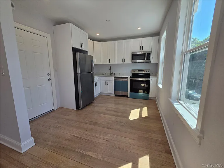 965 Main St #2 — Photo 2