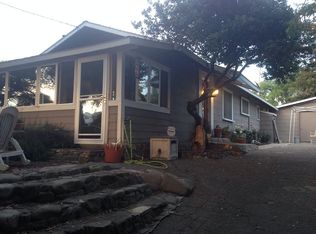 254 Mountain View St, Oak View, CA 93022