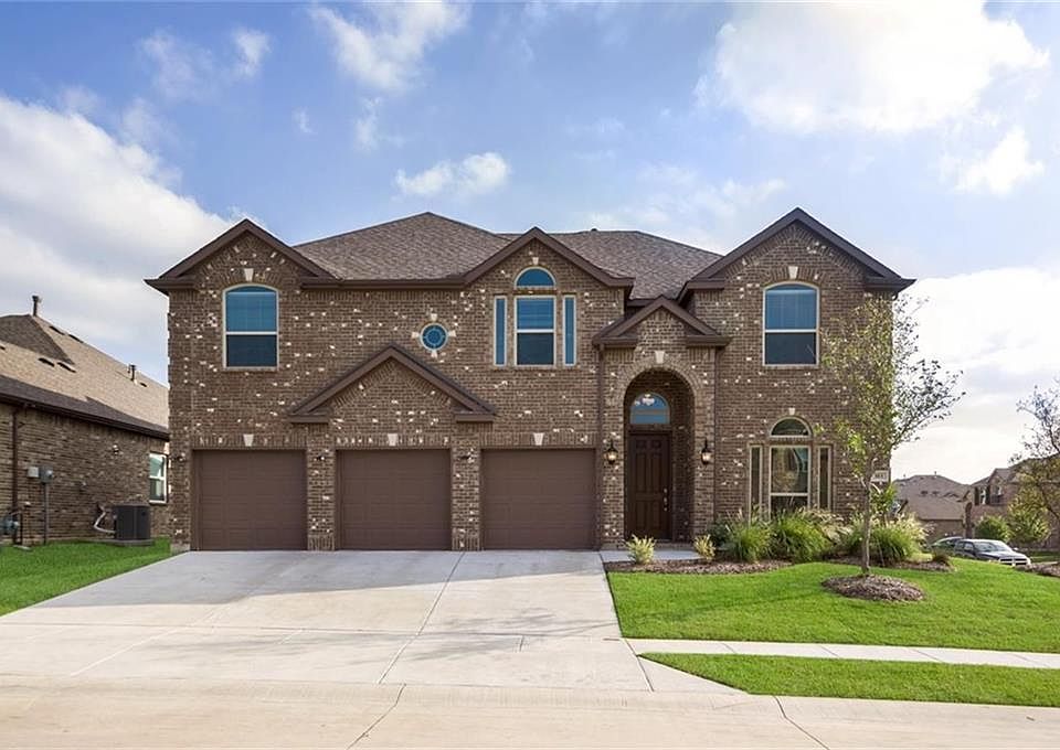 1st image of 303 Westphalian Dr