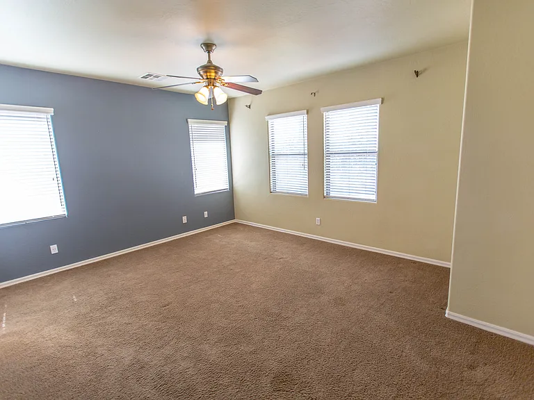 18815 E Swan Dr — Photo 27