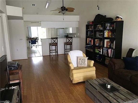 3rd image of 4940 Cougar Ct S APT 204