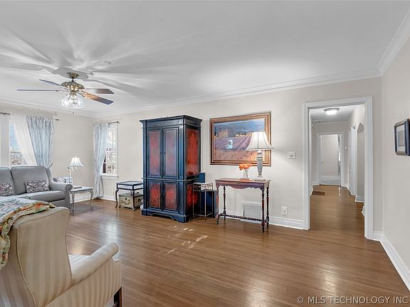 4th image of 1724 S Evanston Ave