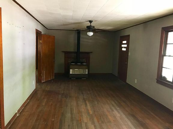 5th image of 1029 Bishop St