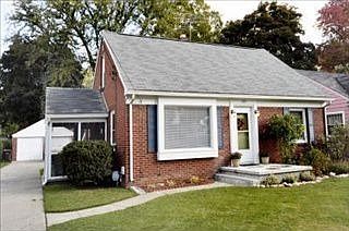 5th image of 1115 Sheridan Dr