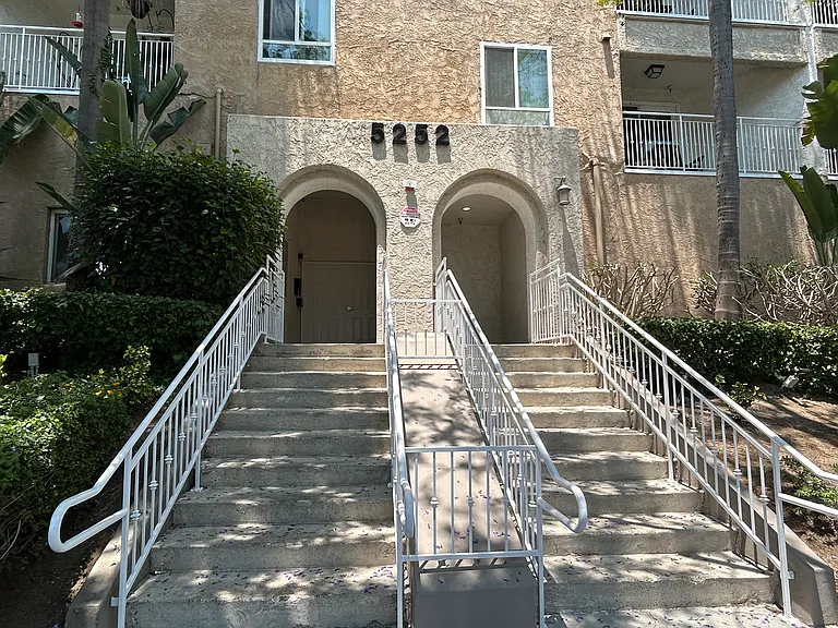 5252 Orange Ave — Photo 3