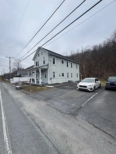 576 Slateford Rd Photo 1