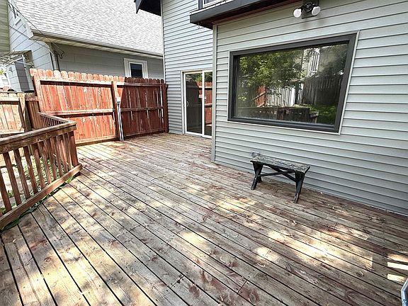 5th image of 205 Parkland Ave