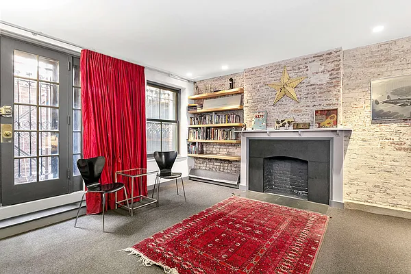 Sold by Compass | media 20