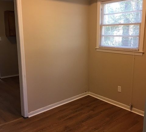 3rd image of 207 W Force St