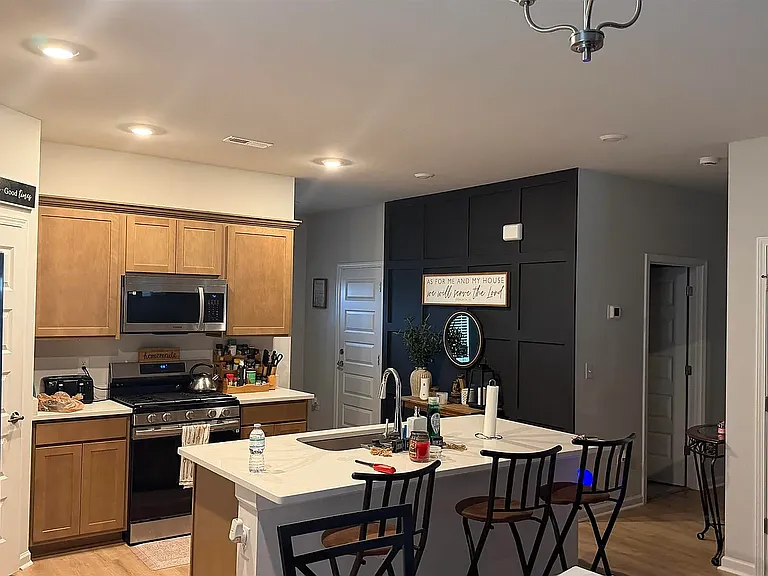 15015 Demarie Ln — Photo 6