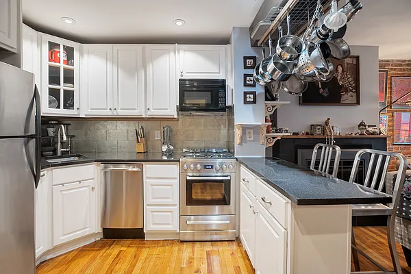 Rented by Douglas Elliman | media 10