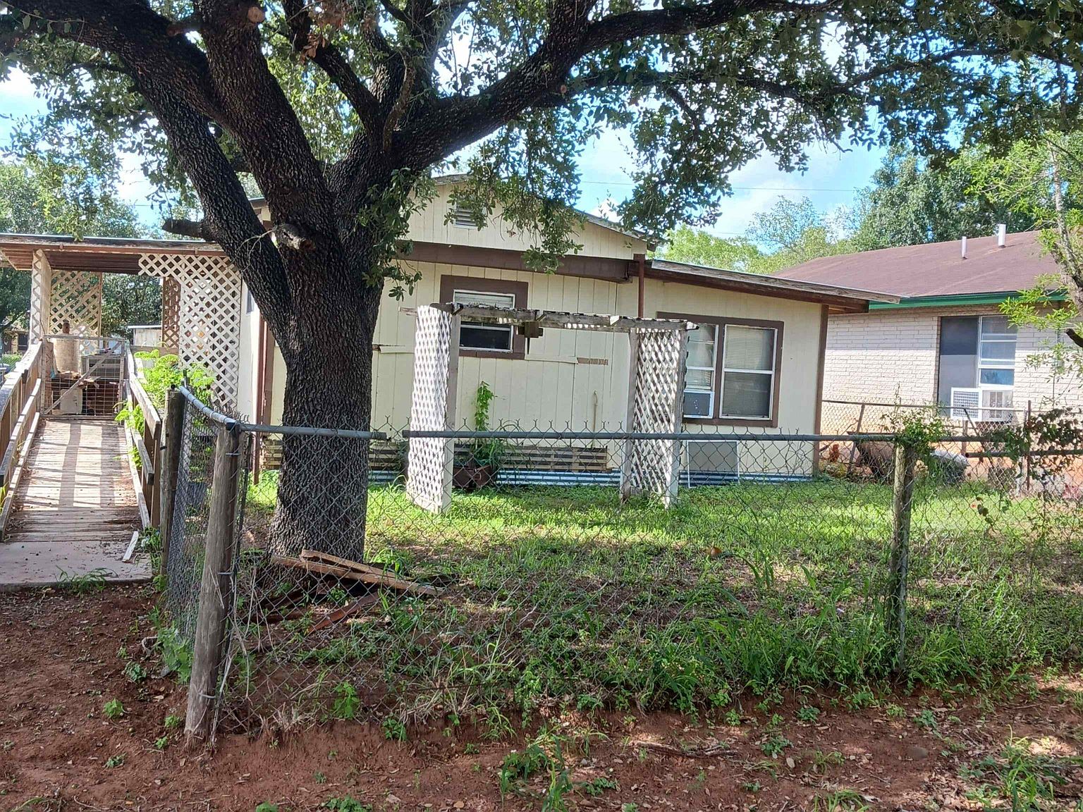 407 E Joseph St, Hebbronville, TX 78361 MLS 20234335 Zillow