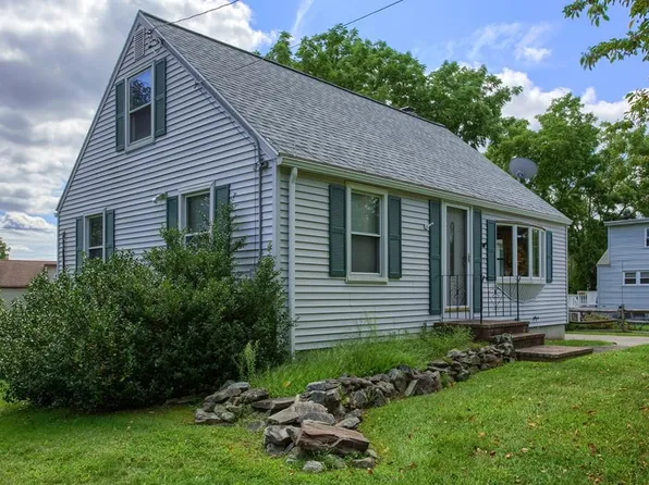15 Bonnie Ave, Dracut, MA 01826