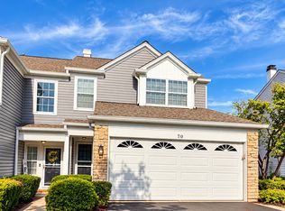 70 Oakton Dr, Lombard, IL 60148