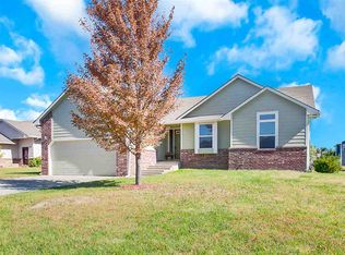 2518 E Evanston Cir, Wichita, KS 67219