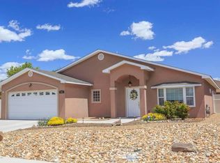 704 Bishop Ln, Farmington, NM 87401