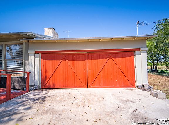 4th image of 4346 County Road 541