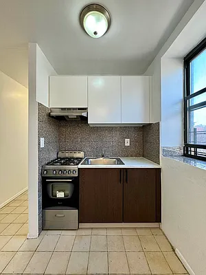 Rented by Mauro Bros Real Estate Services LLC | media 25