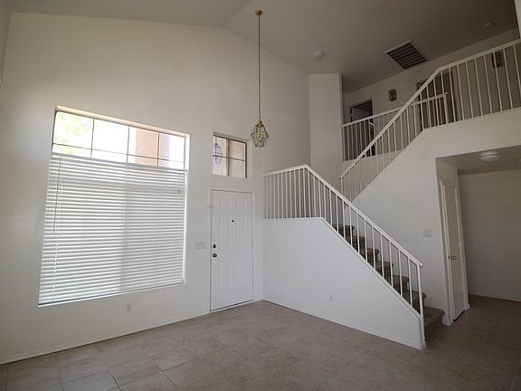 2nd image of 1310 W Sparrow Dr
