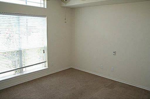 4th image of 931 Crystal Dove Ave