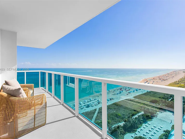 102 24th St #Penthouse 1610 — Photo 5