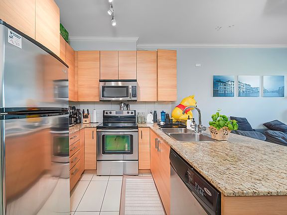3rd image of 5788 Sidley St #214