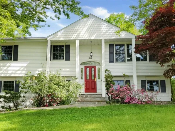 30 Kings Ridge Road, Mahopac, NY 10541