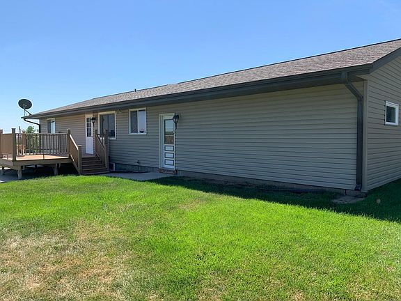 4th image of 32717 Windmill Ln