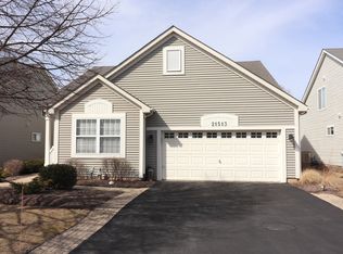 21513 W Chestnut Ln, Plainfield, IL 60544