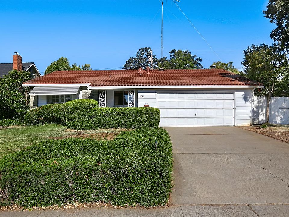 1st image of 9718 Beachwood Dr