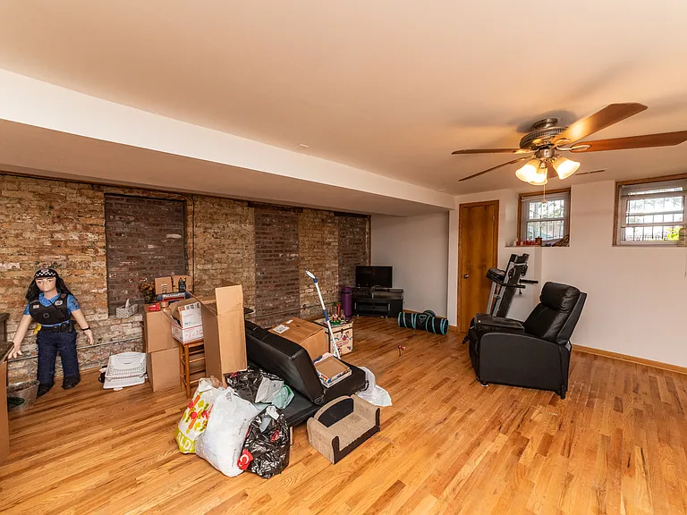 1533 W Leland Ave #GE — Photo 9