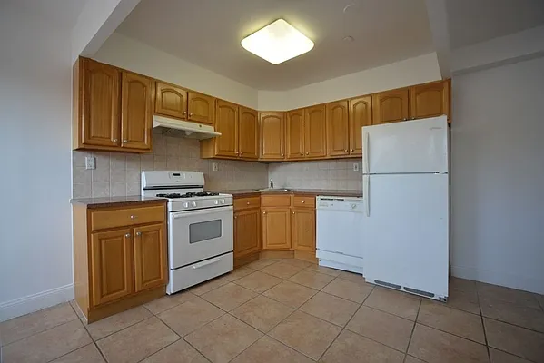 Rented by NY Space Finders Inc. | media 10