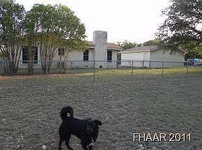 4th image of 1304 W Avenue B