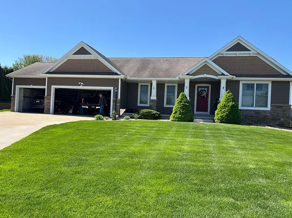 57415 Jade Cir, Goshen, IN 46528