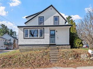 12 Bowers Ave, Tyngsboro, MA 01879
