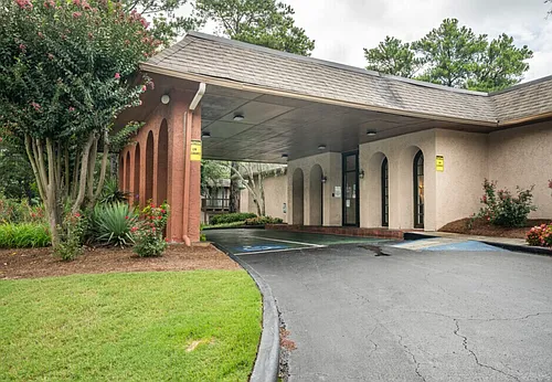 Embarcadero Club Apartments Photo 1