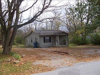 2nd image of 86 Vaughn Dr