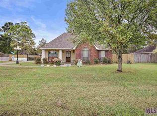 32854 Kirbywood Dr, Walker, LA 70785