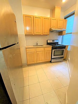 1st image of 19 Pike St #5