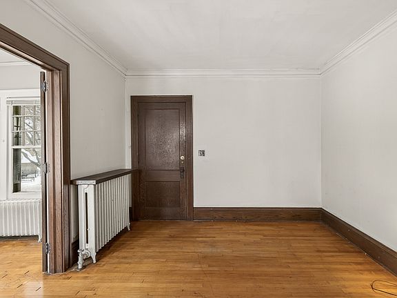 2nd image of 3117 Aldrich Ave S #2