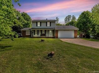 10340 E Stanley Rd, Davison, MI 48423