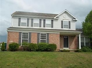 275 W Pugh Dr, Springboro, OH 45066