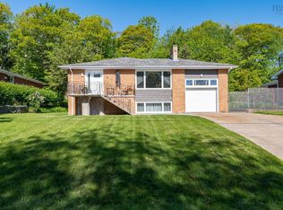 9 Bridgeview Dr, Halifax, NS B3P1E7