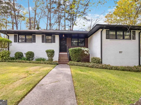 2267 Bryant Dr, East Pt, GA 30344